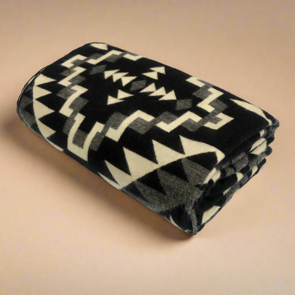 Alpaca Wool Blanket Queen Size, 76 x 88" - Raven Black