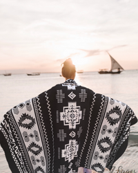 Alpaca Wool Blanket (Black & White)