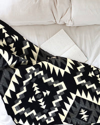 Alpaca Wool Blanket (Raven Black)