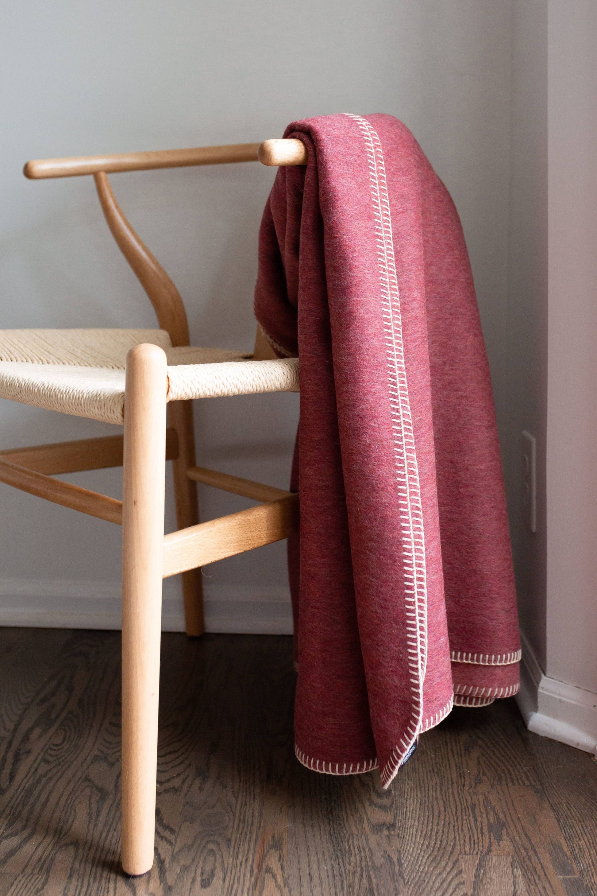 Descanso ALPACA BLEND Throw - Dusty Red